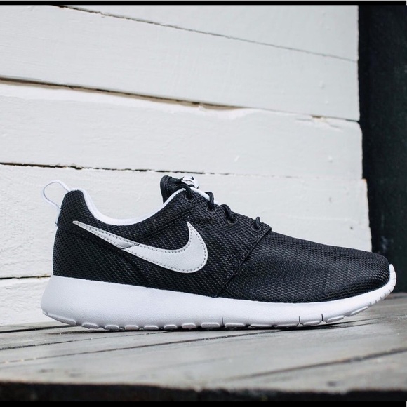 nike roshe one original